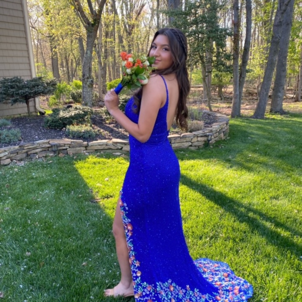 Stunning Royal Primavera Prom gown size 10